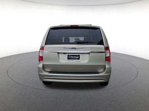 Cashmere Pearlcoat 2013 Chrysler Town & Country Touring