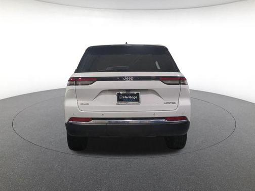 Bright White Clearcoat 2023 Jeep Grand Cherokee Limited