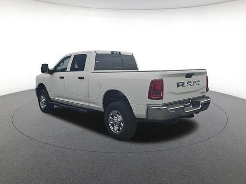 Bright White Clearcoat 2026 RAM 2500 Tradesman Crew Cab 4x4 6'4' Box
