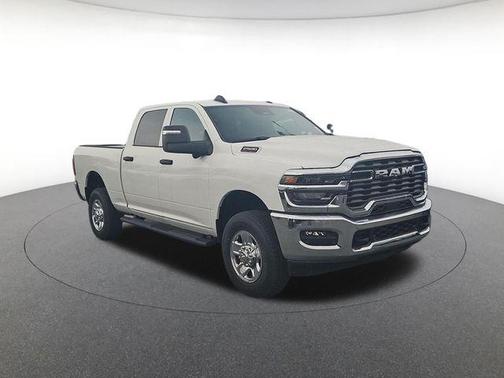 Bright White Clearcoat 2026 RAM 2500 Tradesman Crew Cab 4x4 6'4' Box