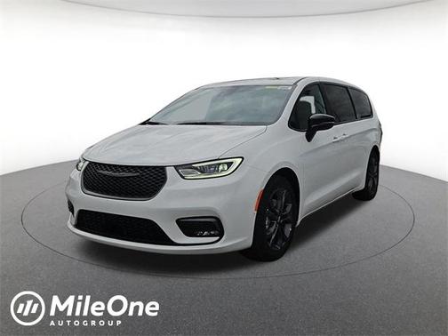 2026 Chrysler Pacifica L