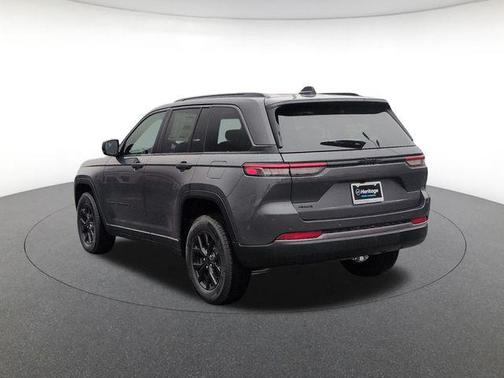 Gray Metallic 2026 Jeep Grand Cherokee Altitude