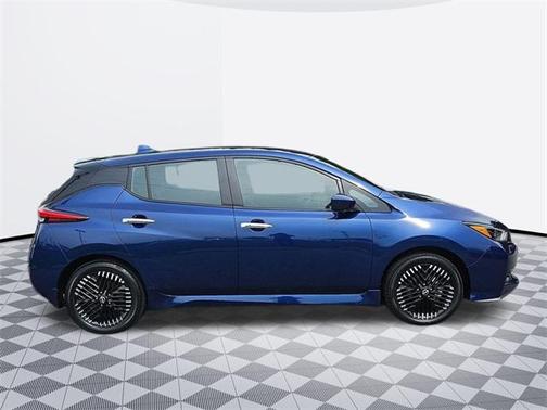 2023 Nissan Leaf SV PLUS 60 kWh