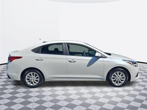 2021 Hyundai Accent SEL
