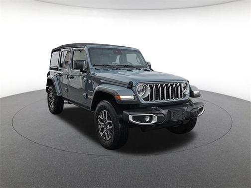 2024 Jeep Wrangler 4-Door Sahara 4x4