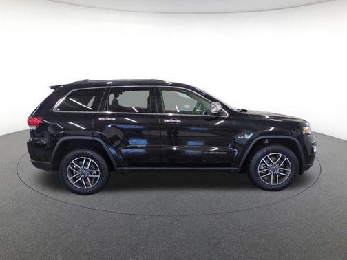 Diamond Black Crystal Pearlcoat 2021 Jeep Grand Cherokee Limited