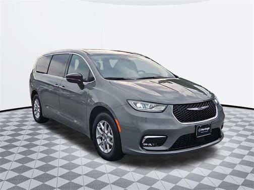 2025 Chrysler Pacifica L
