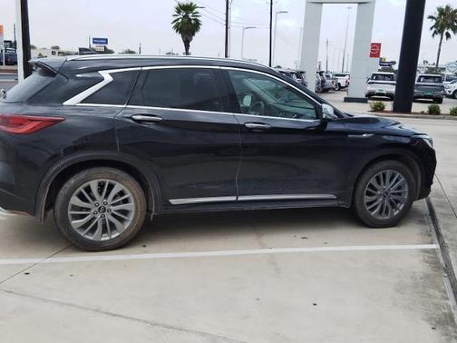 2023 INFINITI QX50 LUXE