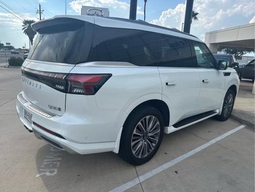 2025 INFINITI QX80 SENSORY