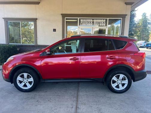 2013 Toyota RAV4 XLE