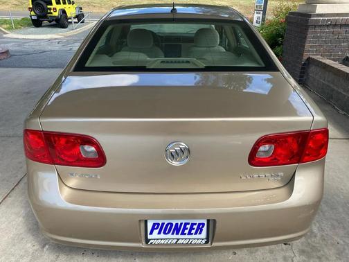 Gold 2006 Buick Lucerne CX