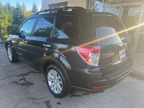 2011 Subaru Forester 2.5 X Premium