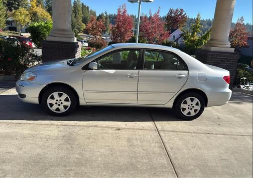 2005 Toyota Corolla CE