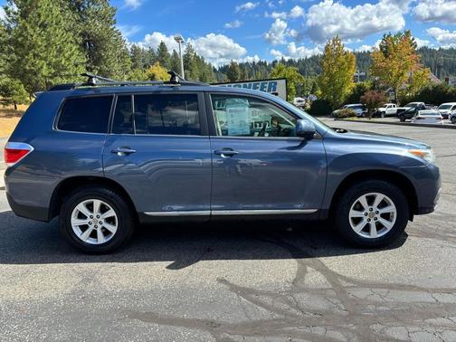 2011 Toyota Highlander SE