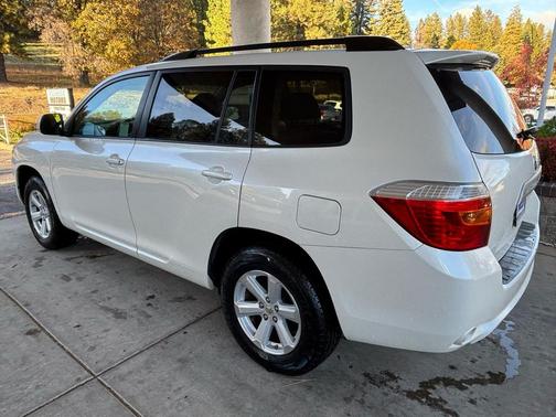 2010 Toyota Highlander SE