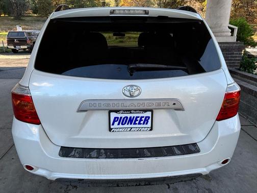 2010 Toyota Highlander SE