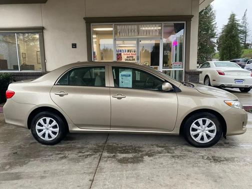 2009 Toyota Corolla LE