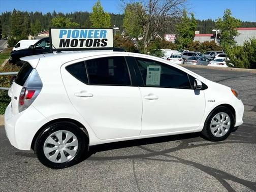 2012 Toyota Prius c Three