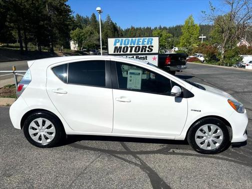 2012 Toyota Prius c Three