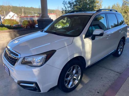2017 Subaru Forester 2.5i Touring