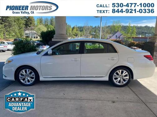 Blizzard Pearl 2011 Toyota Avalon Base