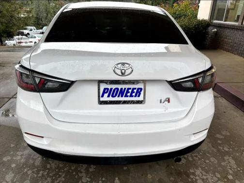 2017 Toyota Yaris iA Base