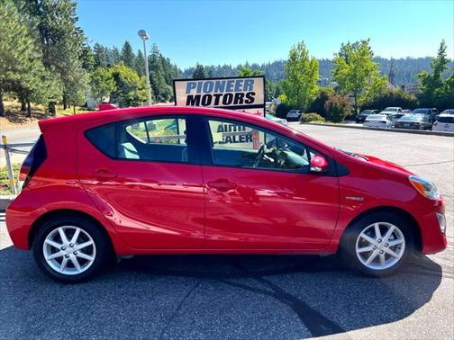 2015 Toyota Prius c Three