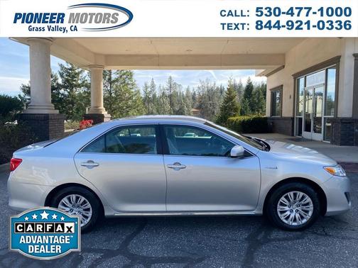2013 Toyota Camry Hybrid LE