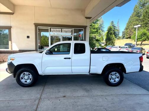 2022 Toyota Tacoma SR5
