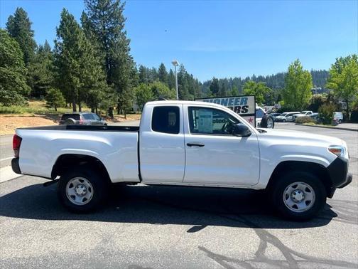 2022 Toyota Tacoma SR5