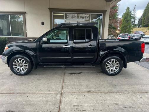 2010 Nissan Frontier LE