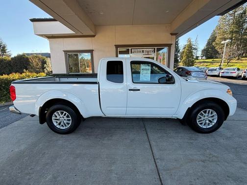 2020 Nissan Frontier SV