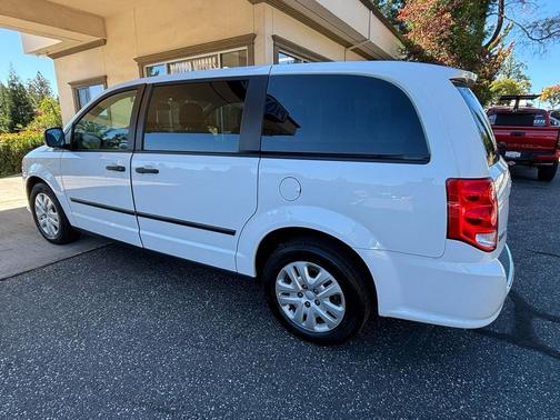 2016 Dodge Grand Caravan AVP/SE