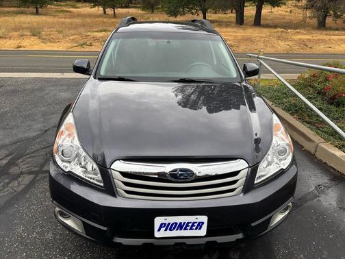 2011 Subaru Outback 2.5 i Premium