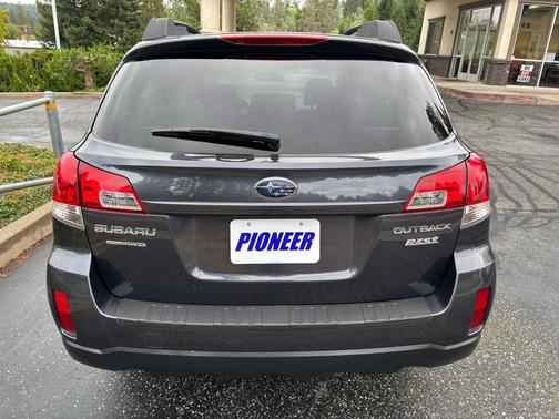 2011 Subaru Outback 2.5 i Premium