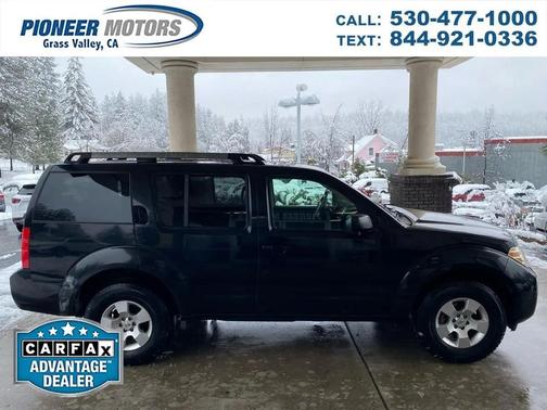 2009 Nissan Pathfinder LE