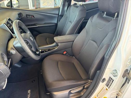 2020 Toyota Prius L