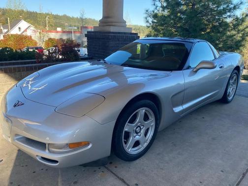 1998 Chevrolet Corvette Base