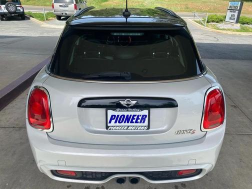 White 2016 MINI Hardtop Cooper S