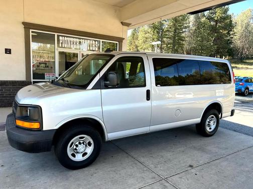 2016 Chevrolet Express 2500 LS