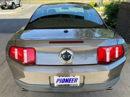 Sterling Gray Metallic 2010 Ford Mustang GT Premium