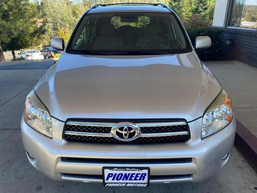 Classic Silver Metallic 2007 Toyota RAV4 Limited