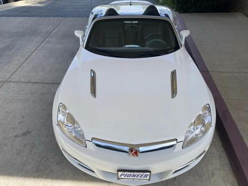 Polar White 2007 Saturn Sky 2dr Conv