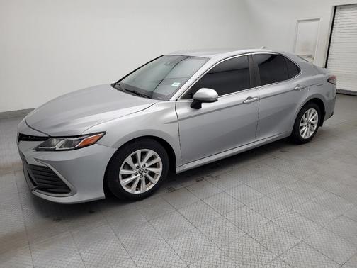 Celestial Silver Metallic 2022 Toyota Camry LE