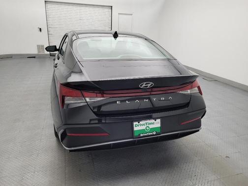 Abyss Black 2024 Hyundai ELANTRA SEL