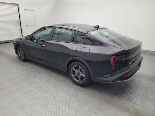 Aurora Black Pearl 2025 Kia K4 LXS
