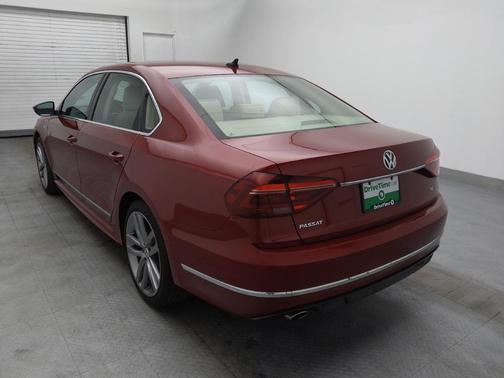 2017 Volkswagen Passat 1.8T R-Line w/Comfort