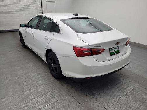 Summit White 2022 Chevrolet Malibu 1LS