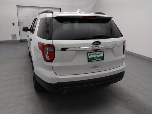 2017 Ford Explorer Base