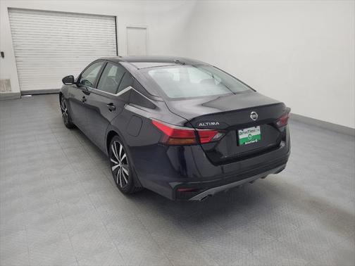 2022 Nissan Altima SR FWD